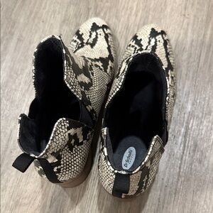 Dr. Scholl's Black and White Patterned Boots